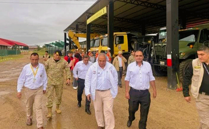 Ejército del Perú con maquinaria pesada