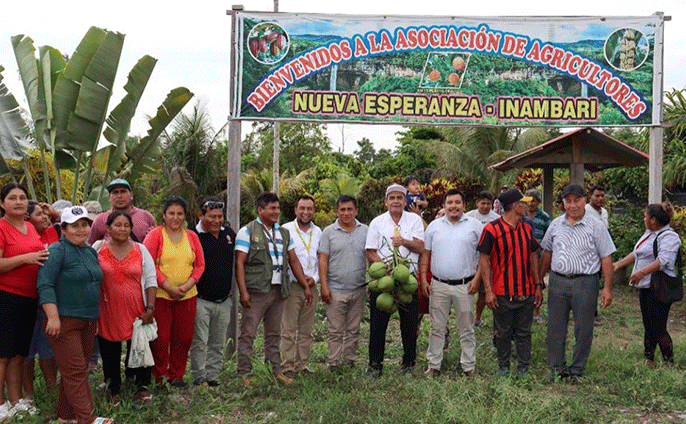 Autoridades en visita técnica a comunidades